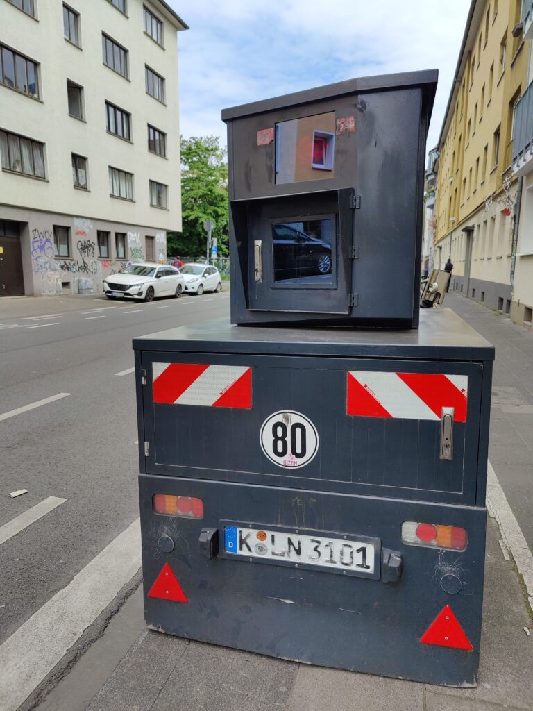 "Viele Bäche und doch nur ein R(h)einfall" (Ausflug nach Köln/ Spaziergang Altstadt Süd)