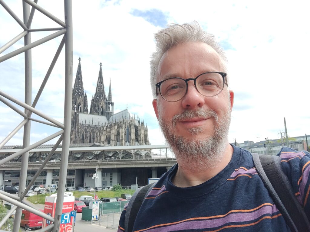 "Viele Bäche und doch nur ein R(h)einfall" (Ausflug nach Köln/ Spaziergang Altstadt Süd)