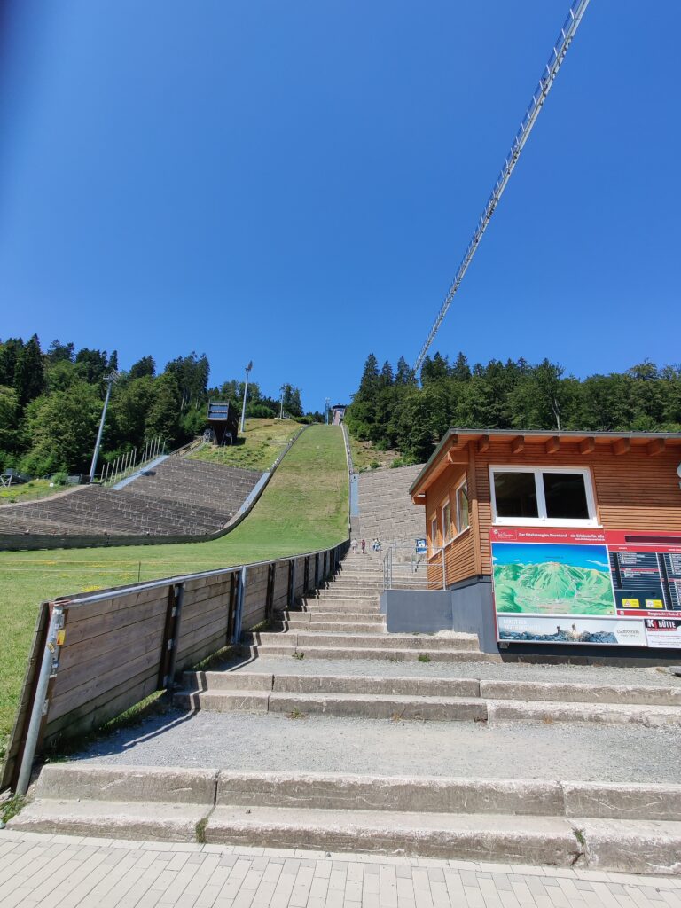 Wanderung von Bestwig nach Meschede/Wanderung  Willingen mit Begehung Skywalk, Juli 2023