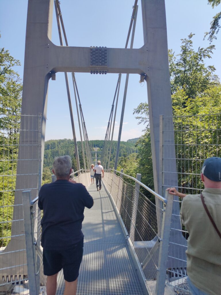 Wanderung von Bestwig nach Meschede/Wanderung  Willingen mit Begehung Skywalk, Juli 2023