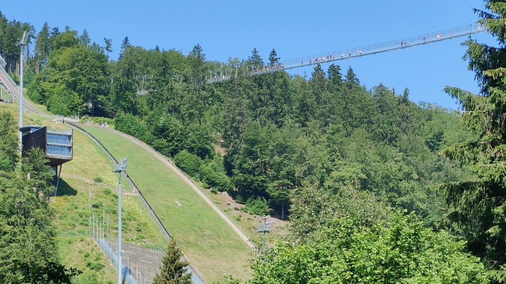 Wanderung von Bestwig nach Meschede/Wanderung  Willingen mit Begehung Skywalk, Juli 2023