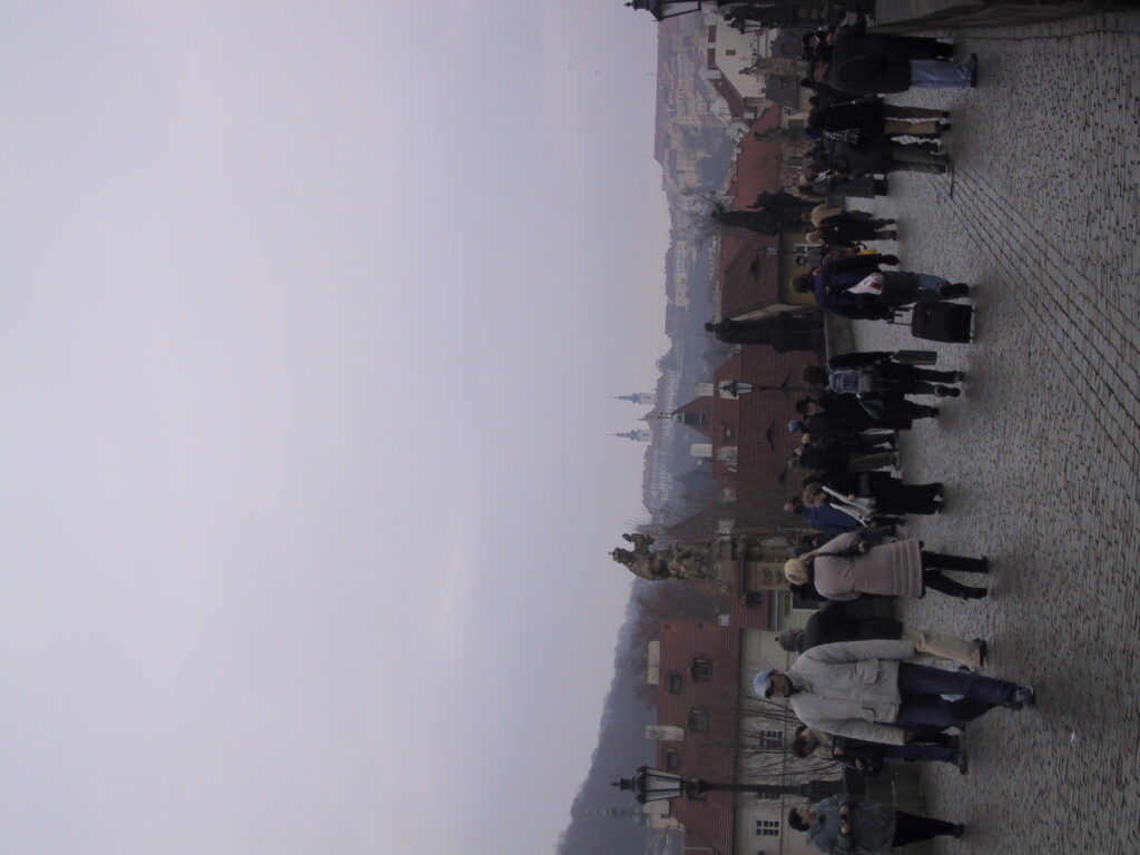 Brückenblick und Prag-Panorama, Reisefoto Prag Dezember 2003