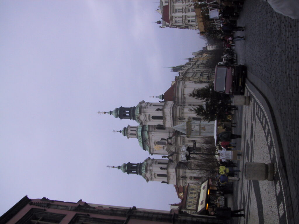 Prager Abendstimmung und die Burg, Reisefoto Prag Dezember 2003