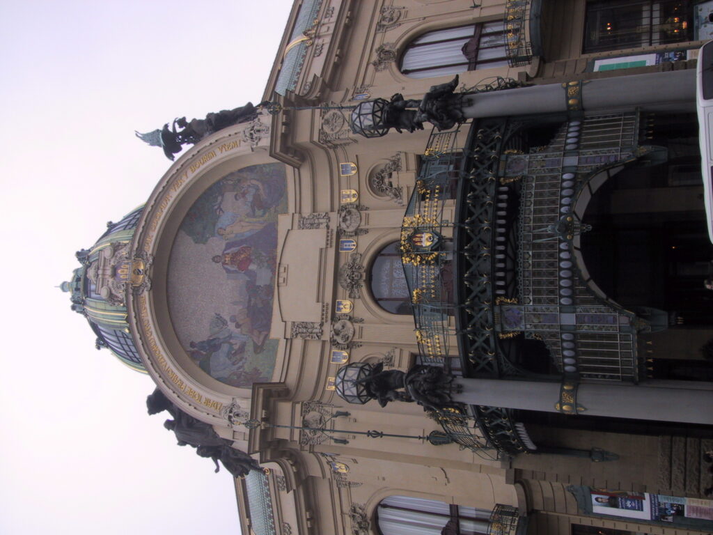 Straßen und erste Sehenswürdigkeiten in Prag, Reisefoto Prag Dezember 2003