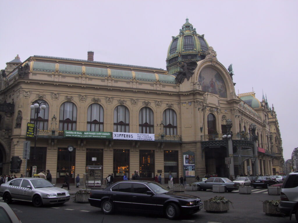 Straßen und erste Sehenswürdigkeiten in Prag, Reisefoto Prag Dezember 2003