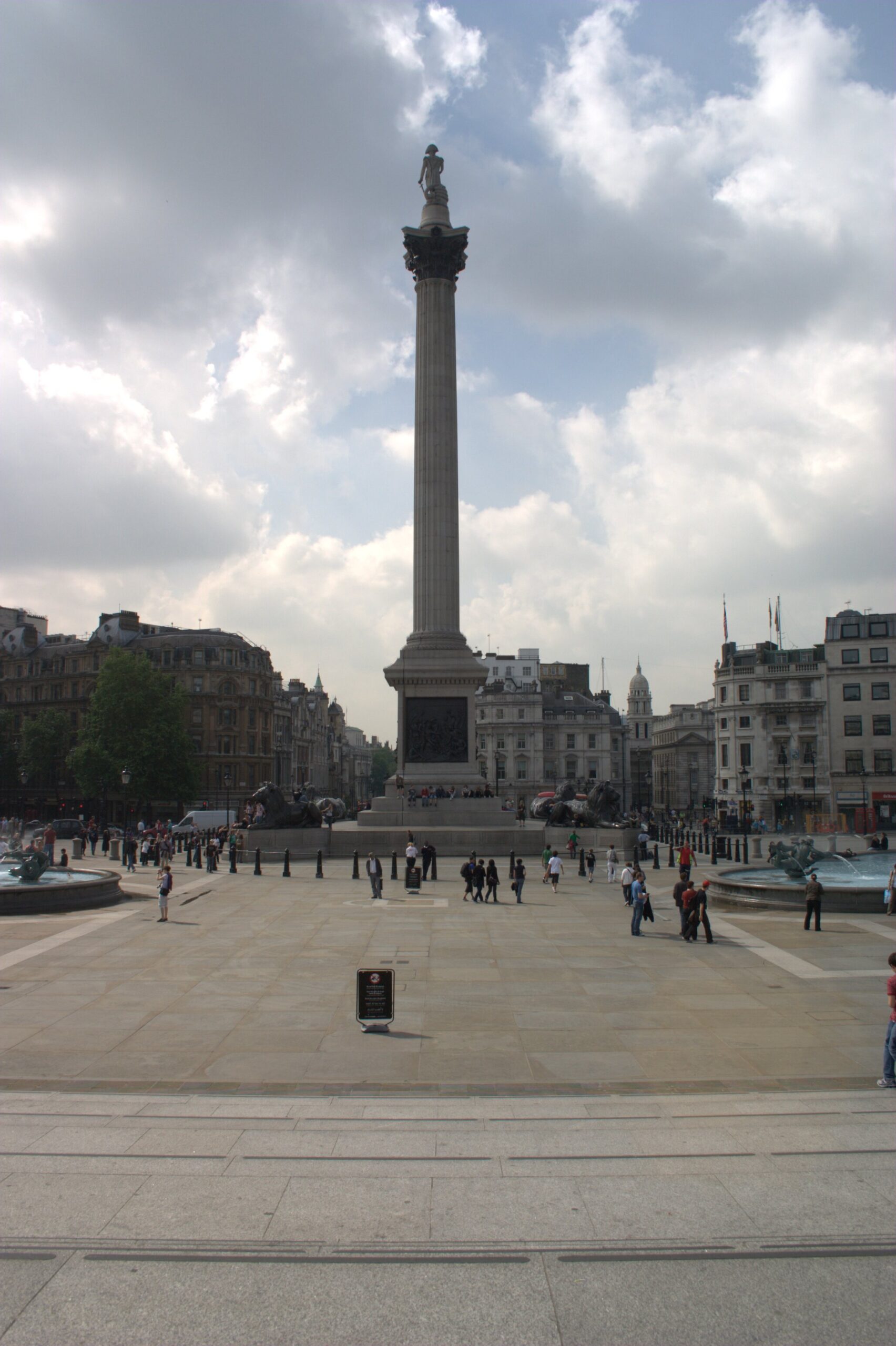 Trafalgar Square mit der Nelsonsäule