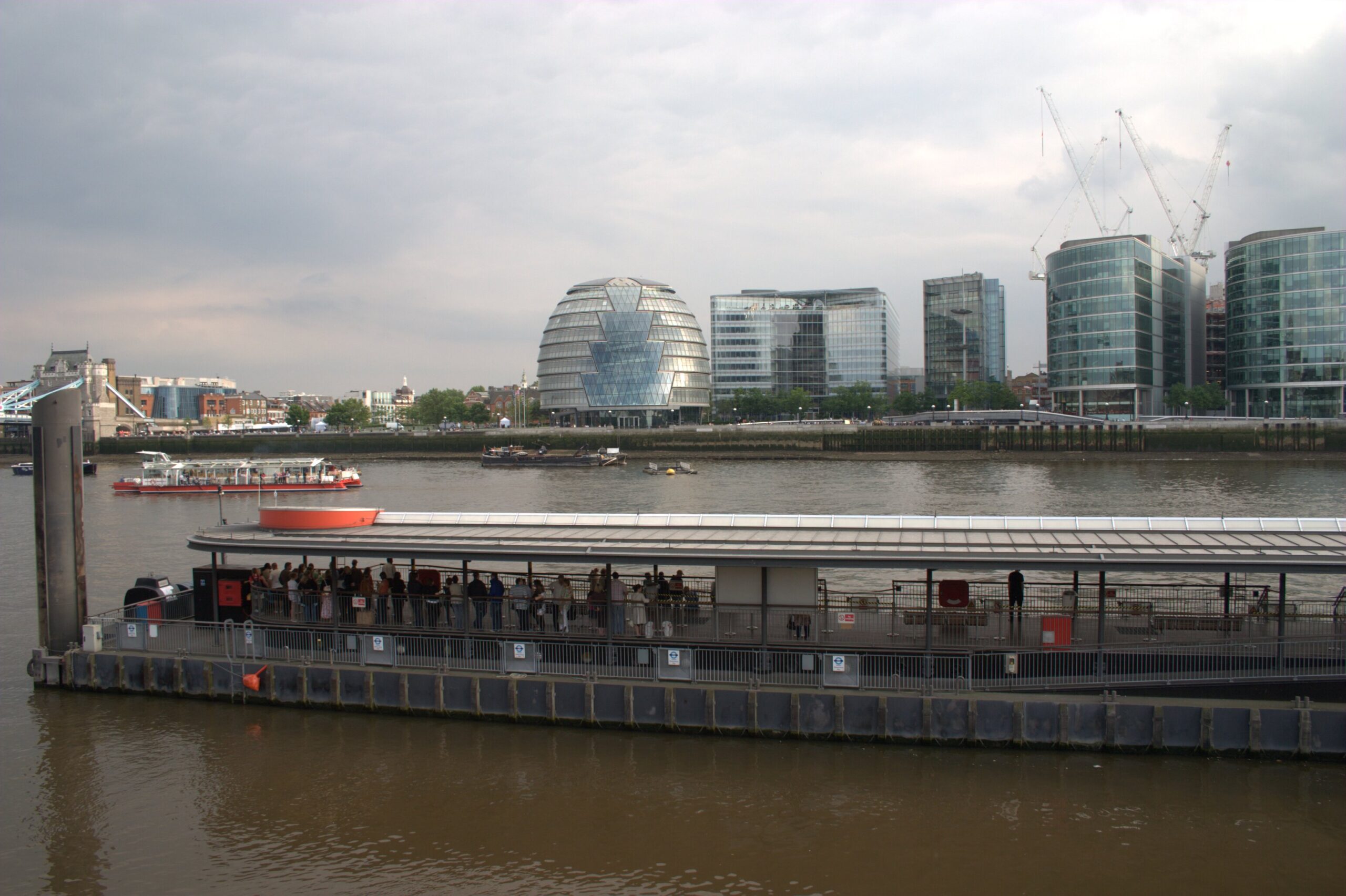 Tower of London, Tower Bridge und das Themseufer
