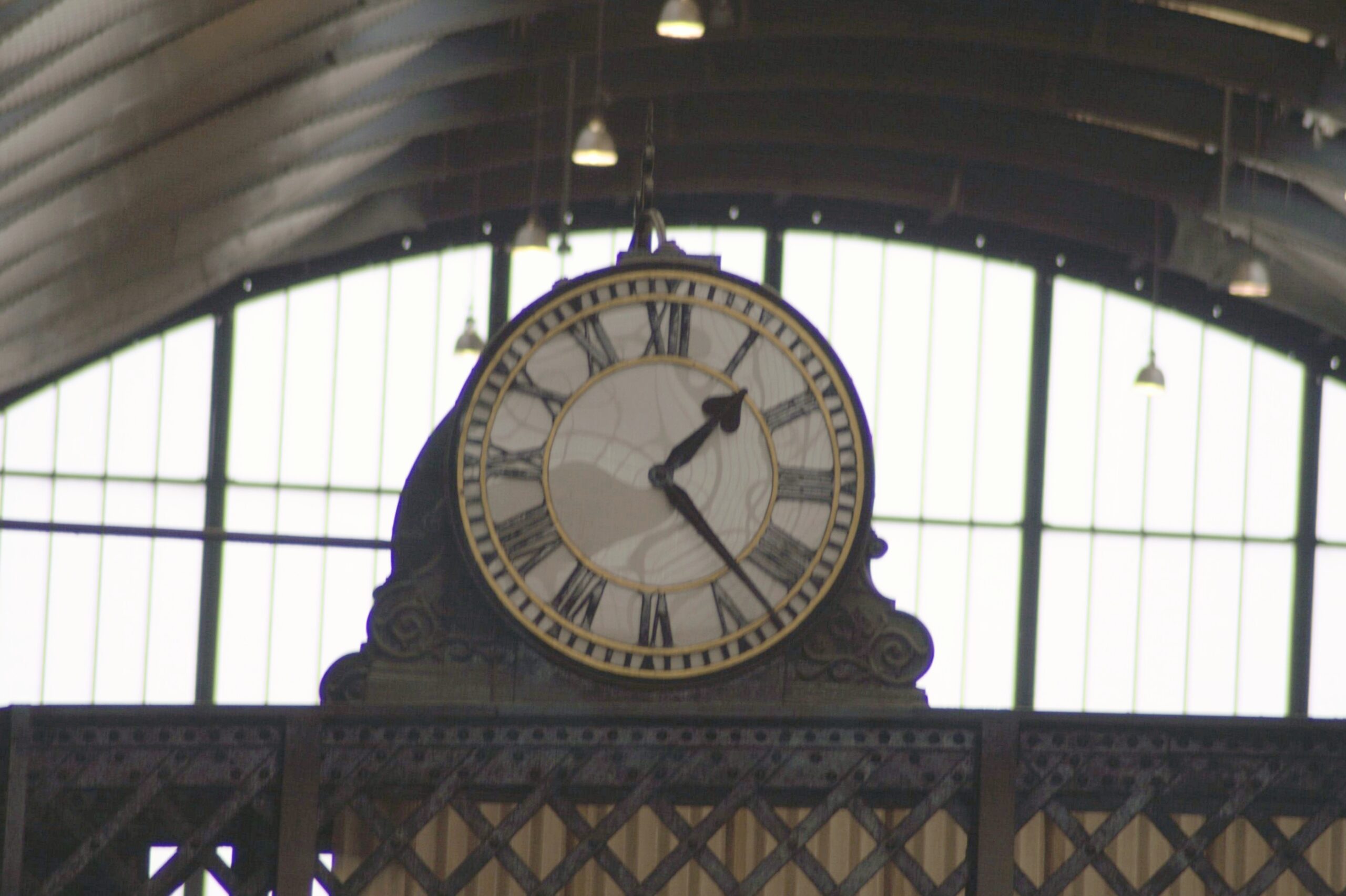 King’s Cross, die Bahnhofsuhr und meine Versuche in der Muggelwelt